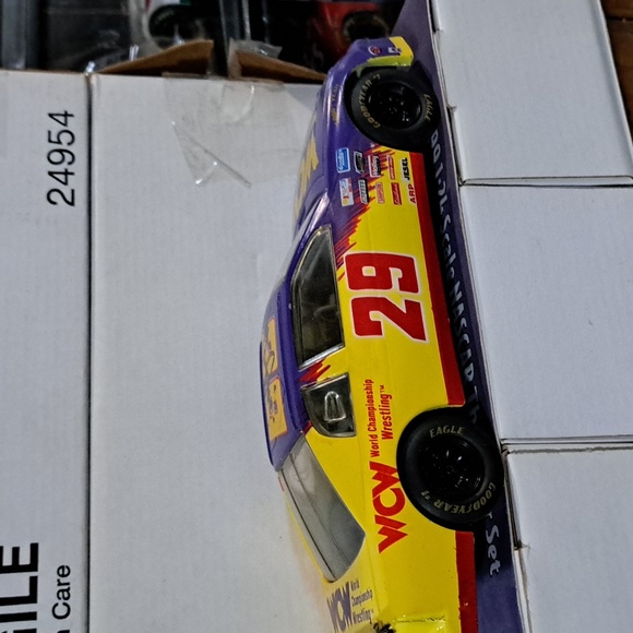 WCW 1/24 scale die cast - Picture 3 of 3